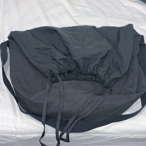 Uniqlo Green Drawstring crossbody Bag